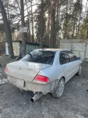 Mitsubishi Lancer 2005. Автомашина MITSUBISHI LANCER; цвет – СЕРЕБРИСТЫЙ; идентификационный номер (VIN) – JMBSNCS3A6U012882; год изготовления – 2005; кузов № JMBSNCS3A6U012882; паспорт транспортного средства – серия 13НХ № 441833. Имущество является предметом залога ООО МФК «КЕШДРАЙВ» (ИНН…