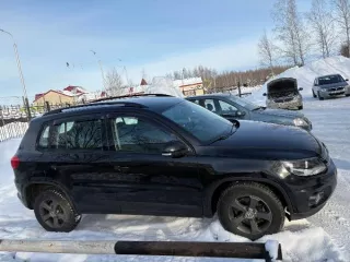 Транспортное средство VOLKSWAGEN TIGUAN, легковой, идентификационный номер XW8ZZZ5NZDG112979, 2012 года выпуска, цвет кузова черный, государственный регистрационный знак: Т565ХС86, адрес: Ханты-Мансийский автономный округ – Югра,                                  г. Нижневартовск Транспортное…