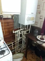 Здание общей площадью 136.1 кв.м и земельный участок по адресу: 152150 Ярославская область, г. Ростов, ул. Ростовская, д. 42. Кадастровый номер здания: 76:19:010101:662, земельного участка: 76:19:010326:132. Порядок ознакомления с имуществом по телефону: 8(908)0617601, предварительно направив…