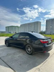 Toyota Camry, 2015 года, 181 л.с., 250000 км, АКПП. Легковой автомобиль, марка: TOYOTA CAMRY, VIN: XW7BF4FK70S127011, г/н: Е744ТУ186, находится в залоге у ПАО «ДРАЙВ КЛИК БАНК».