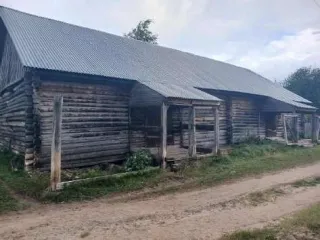 Земельный участок, кадастровый номер: 86:06:0020701:15, местоположение: Ханты-Мансийский автономный округ - Югра, Белоярский район, д. Юильск, д. 38, площадь: 114 +/- 4 и расположенное на нем нежилое здание, кадастровый номер: 86:06:0000000:5297, местоположение: Ханты-Мансийский автономный округ -…