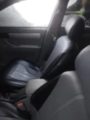 Chevrolet Lanos 2009 года, черный цвет, госномер В207ТР43, VIN XUUNF19BJ9C000178. Находится в г. Киров, Кировская область, Заготзерновский проезд, д. 14. VIN указан по данным ГИБДД, фактический установить не представилось возможным. Автомобиль закрыт, ключей и документов нет. Имеются трещины на…