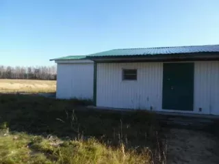 Земельно-имущественный комплекс крестьянского фермерского хозяйства. 322 366 000 рублей. Адрес: ХМАО-Югра, г. Югорск, ул. Малиновая, 4. Контакты для ознакомления: телефон 89823267905, email abbcn@mail.ru. Подробности на сайте ЕФРСБ, сообщение 18320407.