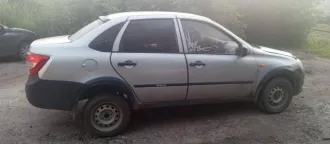 Lada Granta 2014 года, 87 л.с., пробег 144 000 км. Двигатель бензиновый 1.6 л (1596 см³), механическая КПП. Состояние удовлетворительное. Местонахождение: Архангельская область, п. Лойга. VIN: XTA219060EY095703.