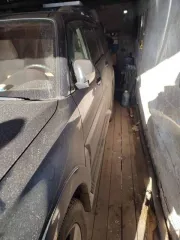 Автомобиль Mitsubishi Pajero 3.8 LWB, 2008 г.в., VIN JMBLYV97W8J001301, цвет синий.