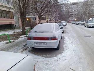 ВАЗ 21122 2003 года, VIN XTA21122030129404. Номер установленного двигателя не соответствует указанному в документах.
