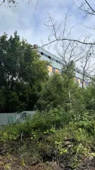 Объект незавершенного строительства - Поликлиника на 600 посещений, площадь застройки 1855 кв.м., расположенного по адресу: Российская Федерация, Кемеровская область, Березовский городской округ, г.Березовский, ул.Строителей, ОНС 2а, кадастровый номер: 42:22:0102003:4630, с земельным участком с…