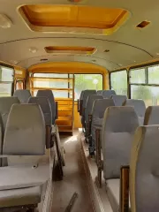 Автобус ПАЗ 32053-70, 2011 года выпуска, заводской № машины (рамы) - отсутствует, № двигателя — 523400 81006078, кузов - Х1М3205СХВ0004735, цвет - желтый, мощность двигателя — 91,2 кВт (124 л.с.). VIN номер: Х1М3205СХВ0004735. Объем двигателя: 4670. Наличие ПТС транспортного средства: 52 НК 578509.
