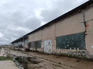 Земельный участок 60638 кв.м, гараж 556,5 кв.м, здание пристройка 387 кв.м, административно-бытовой корпус 734,5 кв.м, трубный цех 2044,5 кв.м, Саратовская область. 64:40:041602:2 Земельный участок, категория земель – земли населенных пунктов, вид разрешенного использования – предназначенные для…