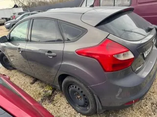 Ford Focus, 2014 легковой автомобиль, регистрационный знак У323КА48, идентификационный номер (VIN) X9FKXXEEBKEB79320. Вид транспорта: легковой, год выпуска: 2014, государственный регистрационный знак: У323КА48, VIN номер: X9FKXXEEBKEB79320, марка: Ford, модель: Focus.