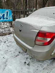 Lada Granta, 2013 года, 87 лс, 178295 км, идентификационный номер (vin): xta219010d0209482, год изготовления: 2013, гос.номер р662ау18. Автомобиль является предметом залога у ао tbank.