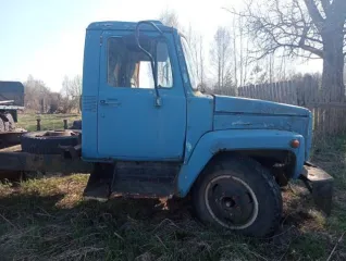 ГАЗ 33073 1993 года выпуска, VIN: ХТН330730Р1561888, государственный регистрационный знак: М422КВ40, номер шасси: Р1561888, цвет: ГОЛУБОЙ, мощность двигателя: 120.0 л.с. (88 кВт), объем двигателя: 4500 см³, разрешенная масса: 8000 кг, масса без нагрузки: 3500 кг, ПТС: 40ЕС505444, регистрационный…