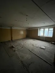 Нежилое помещение 289,2 кв.м, г. Киров, с кадастровым номером 43:40:000142:7859 по адресу: Кировская область, г. Киров, ул. Воровского, д. 102. Расположено на антресольном этаже, общая площадь составляет 289,2 кв. метра, год постройки здания 1984. Общая площадь: 289.2. Кадастровый номер…