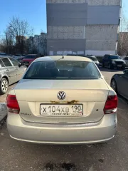 Volkswagen Polo, легковой седан, категория B, 2012 год, VIN: XW8ZZZ61ZDG016359, номер: Х 104 ХВ 190, цвет: серебристо-желтый. На транспортное средство наложено ограничение на регистрационные действия службой судебных приставов по исполнительному производству: ИП: 398071/24/50029-ИП от 02.07.2024…