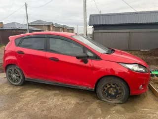 Ford Fiesta 2011 года выпуска, VIN WF0JXXGAJJBK4347. Автомобиль не эксплуатировался около года, не на ходу по неизвестной причине. Имеются повреждения колёс (шин), элементов ходовой части, стекол, фар, указателей поворота, стоп-сигналов, зеркал, а также царапины, сколы, потертости лакокрасочного…