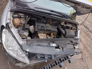 Peugeot 307 SW, 2005 года выпуска, VIN: VF33HNFUE83846936.