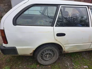 Легковой автомобиль, марка: Toyota, модель: Corolla, год изготовления: 2000, цвет: белый, г/н: Т002КО25 Тех.описание: Машина в России с 2006 года,один хозяин,стекла целые переднее пассажирское не опускается,по кузову есть ржавчина и мелкие вмятинки,печка кондиционер работают,салон нормальный…