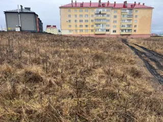 Земельный участок площадью 5074 кв. м с кадастровым номером 02:62:011203:647. Категория земель – земли населенных пунктов. Местоположение: Республика Башкортостан, Белорецкий район, город Белорецк, улица Твердышева, з/у 38. Вид разрешенного использования – среднеэтажная жилая застройка (код 2.5)…