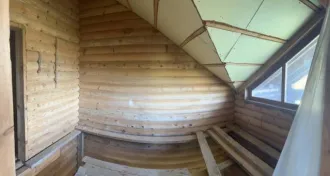 Объекты незавершенного строительства и земельный участок площадью 4999 кв.м. в Калужской области.