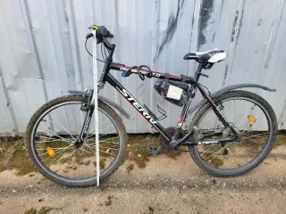 Велосипеды, самокаты, кресло-коляска, запчасти. Составной лот: велосипеды, самокаты, кресло-коляска, годные остатки отдельных узлов, деталей, агрегатов, материалов (в сборном виде) велосипедов. Подробный состав лота приведен в информационном сообщении. Состояние и недостатки имущества в…