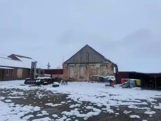 Формовочное отделение, кольцевая печь, сушильные сараи общей площадью 1653,8 кв.м. Здание, кадастровый номер 01:01:3601000:455 — формовочное отделение, общая площадь 273,6 кв.м., инвентарный номер 79:205:002:600003010:0500, литер Д, этажность 1, расположено по адресу: Россия, Республика Адыгея…