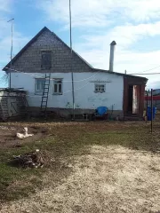 Земельный участок, площадь 1400 +/- 13 кв.м., кадастровый (условный) номер: 02:26:180803:363, и 
Жилой дом, площадь 65.3 кв.м., назначение: жилое, кадастровый (условный) номер: 02:26:180803:205, 
Находятся в долевой собственности, размер доли: 1/2
Расположенные по адресу (местонахождение)…
