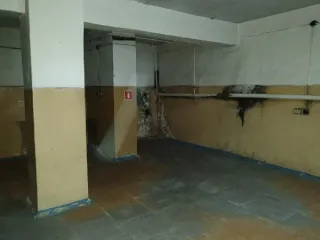 Нежилое подвальное помещение (пом. № п001), кадастровый номер 70:22:0010103:4281, расположенное по адресу: Томская область, ЗАТО Северск, г. Северск, просп. Коммунистический, 55, пом. у5. Фундамент – бутовый; стены – кирпичные; перекрытия – сборные железобетонные пустотные плиты.