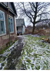 Доли дома и участка, 37 кв.м, Ставропольский край. 1/5 доля дома и 1/5 доля земельного участка, еще 1/5 доля дома и 1/5 доля земельного участка, еще 1/5 доля в праве на жилое здание, площадь: 37 кв.м., кадастровый номер: 26:35:110909:152 и 1/5 доля в праве на земельный участок, площадь: 1 310…