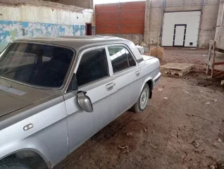 ГАЗ-31105 2004 года, VIN: XТН31105041236763. По данным ПТС 52 КТ 174569 от 07.07.2004: номер двигателя *40620D*43105344*, номер кузова 31105040026290, цвет буран, мощность 96.0 л.с., объем 2285 см³, бензиновый двигатель, разрешенная масса 1790 кг, снаряженная масса 1400 кг, изготовитель ОАО «ГАЗ»…