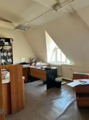 Нежилое помещение общей площадью 196,4 кв. м, кадастровый номер: 02:55:010541:1571, расположенное по адресу: Республика Башкортостан, г. Уфа, Советский район, ул. Ленина, д. 97 на цокольном этаже жилого здания. Основные средства (ТМЦ) в количестве 2 единиц: Посудомоечная машина Hjalpsam IKEA…