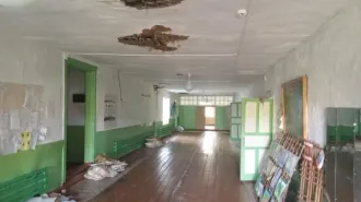 Здание школы 631.6 кв.м и земельный участок 3910 кв.м, Алтайский край, Калманский район, с. Новобарнаулка, ул. Новобарнаульская, д. 1. Кадастровый номер здания: 22:16:020507:4, земельного участка: 22:16:020507:1. Вид разрешенного использования участка: Общеобразовательные школы. Год ввода в…