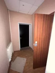 Объект аренды, площадь 61,9 кв. м., номер на поэтажном плане: 3-7,   адрес (местонахождение) объекта: 360003, Кабардино-Балкарская Республика, г. Нальчик, ул. Тарчокова, д. 54Г, помещение 11292-"А" Требуется текущий ремонт 
Общая площадь: 61.9 
Расположение в пределах объекта недвижимости (этажа…