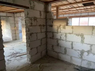 Жилой дом 203,2 кв.м, участок 2122 кв.м, Челябинская область. Кадастровый номер дома: 74:07:1000014:390, участка: 74:07:1000014:35. Объект может быть приобретен с использованием заемных средств ПАО Сбербанк.