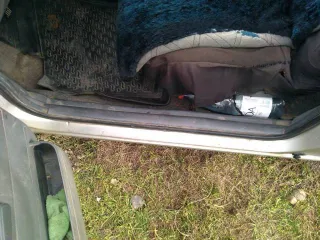 Daewoo Nexia 2005 года, 85 л.с., пробег 450000 км. VIN: XWB3D31UD5A030564, седан, серебристый цвет, механическая коробка передач. Имеет внешние повреждения: потертости, царапины, вмятины, очаги коррозии на кузове, трещины и сколы стекол. Со слов должника, двигатель неисправен. По данным ГИБДД…