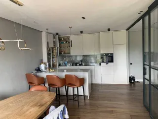 Апартаменты 130 кв.м и нежилое помещение 130 кв.м, Челябинск, ЖК «Gagarin Residence» (130 кв.м), а также нежилое помещение, общ. пл. 130 кв.м, по адресу: Челябинск, ул. Лесопарковая, д. 8, пом. 308, кад. № 74:36:0504007:277.