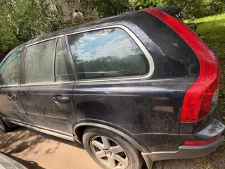 Volvo XC90, 2007 автомобиль Вольво ХС 90, 2007 года выпуска. VIN: YV1CM595771393034. Тех.описание: не работает двигатель, не работают зеркала заднего вида, треснул стопор заднего хода, сколы/ржавчина/вмятины по кузову. Точное техническое состояние определить невозможно - нужна проф. диагностика. С…