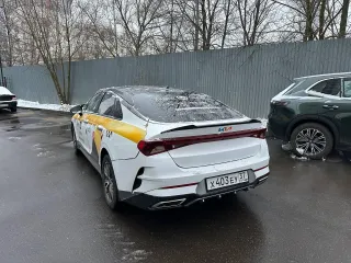 Kia K5, 2021. Автомобиль: марка/модель: KIA K5, идентификационный номер (VIN): XWEG2414BN0006517, наименование (тип ТС): легковой седан, категория: В, год выпуска: 2021, номер двигателя: G4NAMH621409, номер шасси (рамы): ОТСУТСТВУЕТ, номер кузова: XWEG2414BN0006517, цвет: белый-желтый-серый…