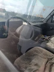 IVEСО 35E, 1998 года выпуска. Автомобиль грузовой, марка: IVECO, модель: 35E, VIN: ZCFC3580105166466, гос. рег. номер: Р138ВС47, год изготовления: 1998.