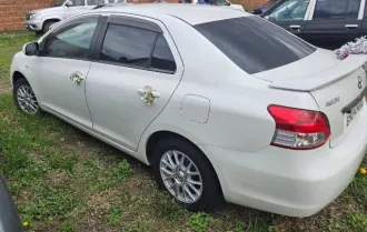 Легковой автомобиль, марка: Toyota, модель: Belta, год изготовления: 2008, цвет: белый, VIN: отсутствует, ПТС: 28 УЕ 549257, госномер: Е924СА28, модель двигателя: 2SZ, номер двигателя: 2064657, мощность: 87 л.с. (64 кВт), шасси: отсутствует, кузов: SCP92-1042719, максимальная масса: 1315 кг, масса…