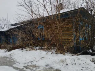 Нежилое здание столовая 204,6 кв м Шадринский район Курганская область Нежилое здание с кадастровым номером 45:20:012001:221 (столовая) Здание с кадастровым номером 45:20:012001:221, площадью 204,6 кв. м, адрес: Курганская область, р-н Шадринский, с. Глубокое, ул. Мира, д. б/н, количество этажей…