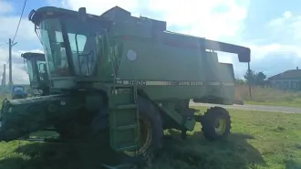 John Deere 9600 комбайн 1995 г.в. заводской номер машины (рамы) 660753; цвет зеленый. Нач. цена продажи – 1 970 600,00 руб. Шаг аукциона – 9853,00 руб Размер задатка – 985 300,00 руб Существующие ограничения (обременения) – арест
