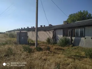 Нежилое здание - птицефабрика, лит. А, общей площадью 1242,3 кв.м, кадастровый номер 06:01:0900001:1635; Нежилое здание - птичник, лит. Г1, общей площадью 1224,6 кв.м, кадастровый номер 06:01:0900001:1889; Земельный участок. Категория земель: Земли населённых пунктов, виды разрешенного…