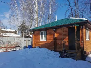 Дом 61,9 кв.м, баня 34,2 кв.м, участок 695 кв.м, Тюменская обл. Земельный участок с кадастровым номером: 72:12:1510001:324, площадью 695 кв.м., жилой дом с кадастровым номером: 72:12:1510001:1379, площадью 61,9 кв.м., строение (баня) с кадастровым номером: 72:12:1510001:1376, площадью 34,2 кв.м…
