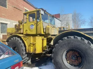 Трактор К-701 Трактор К-701, 1991 года выпуска, заводской номер машины (рамы) 91100932, двигатель № 3111758, цвет желтый, вид движения колесный, мощность двигателя 300 л.с., гос. № 03 РЕ 04645 
Марка: К-701 
Год выпуска: 1991 
Модель: 9111758 
