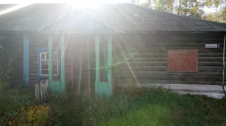 Здание школы 631.6 кв.м и земельный участок 3910 кв.м, Алтайский край, Калманский район, с. Новобарнаулка, ул. Новобарнаульская, д. 1. Кадастровый номер здания: 22:16:020507:4, земельного участка: 22:16:020507:1. Вид разрешенного использования участка: Общеобразовательные школы. Год ввода в…