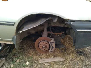 Daewoo Nexia 2005 года, 85 л.с., пробег 450000 км. VIN: XWB3D31UD5A030564, седан, серебристый цвет, механическая коробка передач. Имеет внешние повреждения: потертости, царапины, вмятины, очаги коррозии на кузове, трещины и сколы стекол. Со слов должника, двигатель неисправен. По данным ГИБДД…