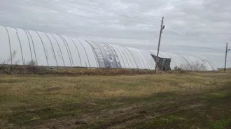 Зернохранилище 689 кв.м, Челябинская область. Нежилое здание, расположенное по адресу: Челябинская область, Октябрьский р-н, п.Свободный, ул. 40 лет Победы, д.2б, кадастровый номер 74:17:1302001:202, площадь 689 кв.м. Количество подземных этажей: 0. Общая площадь: 689. Кадастровый номер…