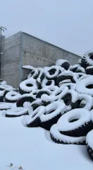 Имущественный комплекс по адресу: Республика Саха (Якутия), г. Мирный, шоссе Чернышевского, д. 1, состоящий из: нежилого здания (трансформаторная подстанция ВЛ-10 КТП-1000 фабрики Р2) с кадастровым номером 14:37:000105:194, общей площадью 16 кв. м., нежилого здания (гаражи) с кадастровым номером…