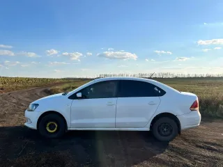 Volkswagen Polo 2014 г.в. VIN-номер XW8ZZZ61ZEG051887, в залоге у ПАО Совкомбанк. Ознакомление с имуществом производится по адресу нахождения имущества с момента публикации сообщения о продаже имущества и до окончания приема заявок по предварительной записи по телефону: +7 977 490-99-37 в рабочие…