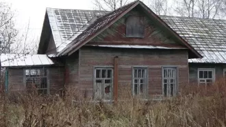 Нежилое помещение с отдельным входом общей площадью 189,4 кв. м, кадастровый номер 35:22:0311002:216, расположенное в нежилом здании (бывший Мяксинский дом сестринского ухода) кадастровый номер 35:22:0311002:171, год постройки 1955, адрес: Вологодская область, Череповецкий район, с. Мякса, пер…